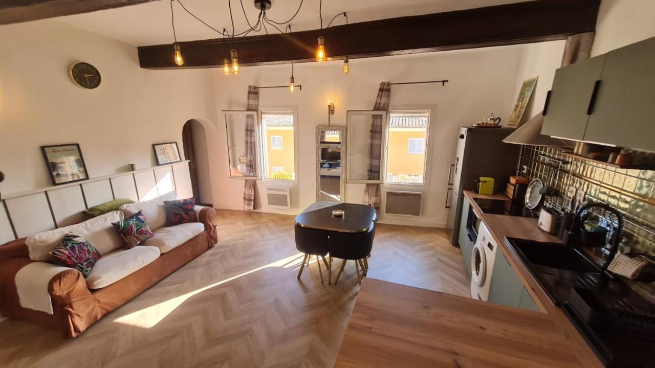 Sunny Apartment With Nice View In History City Center Aix-en-Provence Kültér fotó